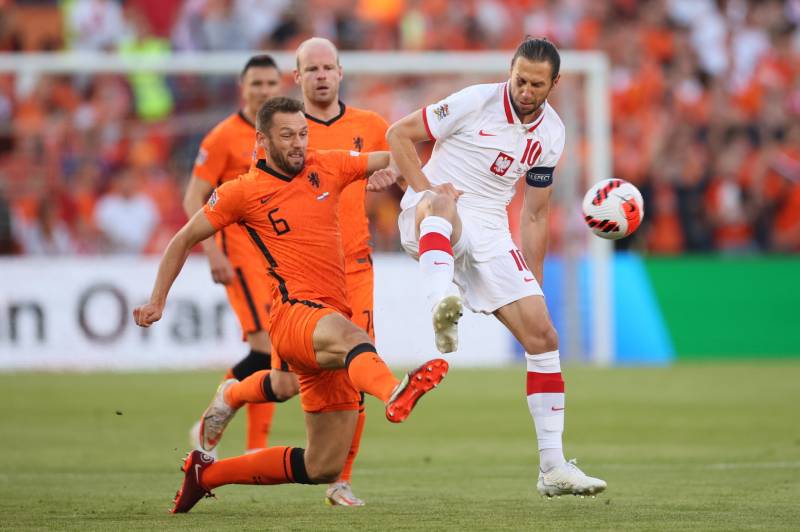 Màn so tài giữa Ba Lan vs Hà Lan